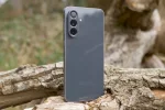پشت گوشی Galaxy A56 سامسونگ با طراحی شیک و بدنه مات مقاوم در برابر خط و خش